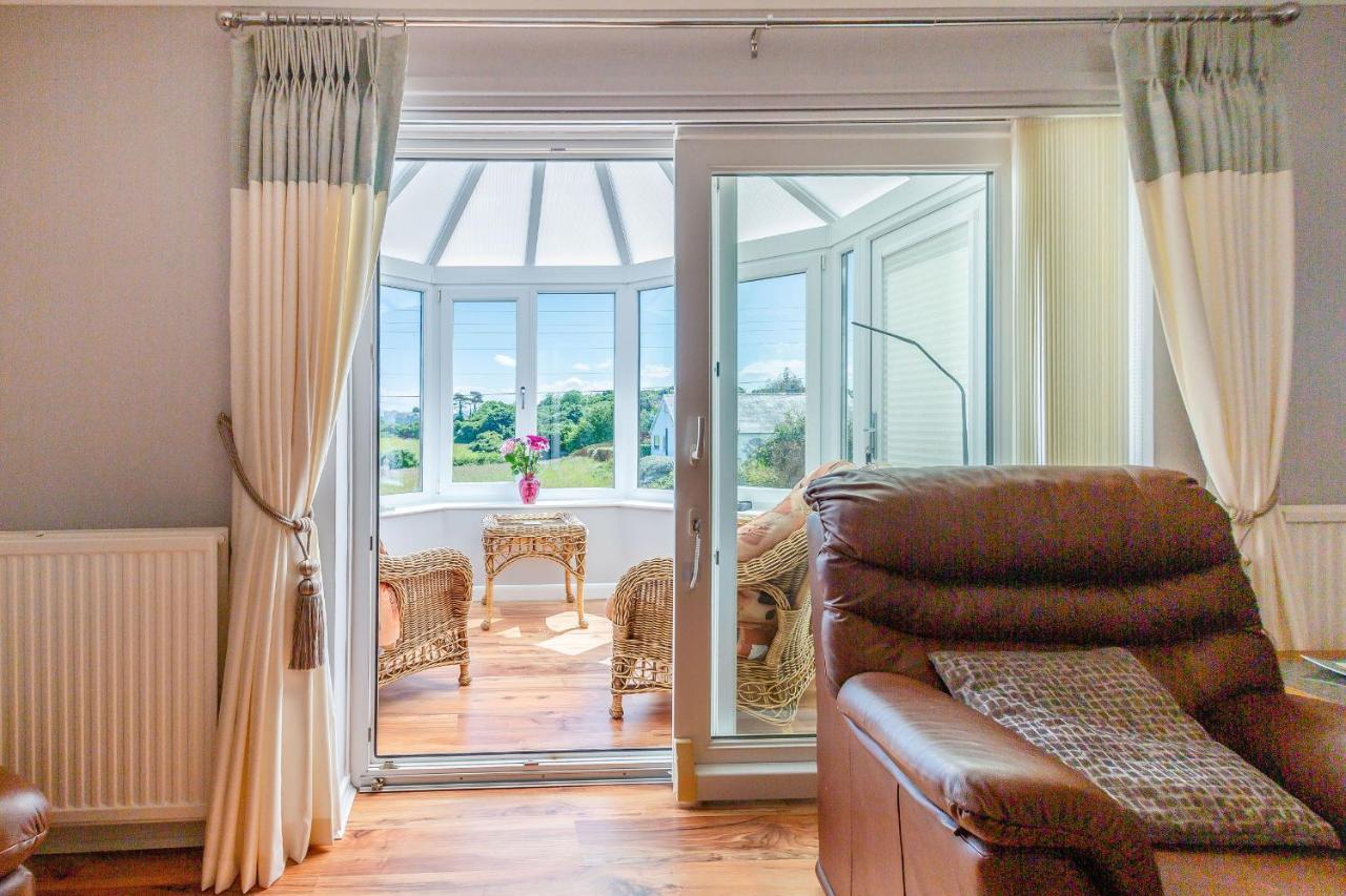 Cororion Cottage Benllech Esterno foto